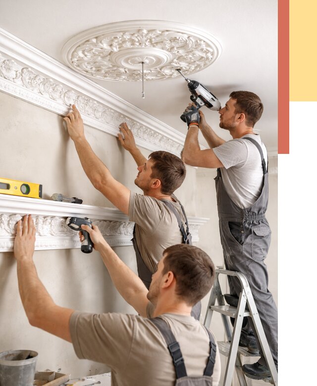 Монтаж лепнины на потолок в Мытищах от 3250 руб. быстро и недорого | ОТДЕЛОЧНИК-Мтщ